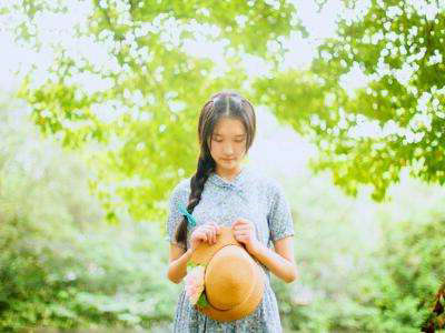 优美而富有哲理的句子：长而又难以沉迷，短而易变