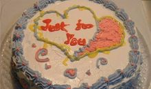 生日蛋糕8字搞怪祝福语