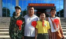 母亲送男儿当兵感言