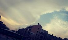 你就是你自己，别相信任何人对你的评价