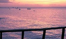 经典语录：岁月很长，人海茫茫，别回头也别再将就