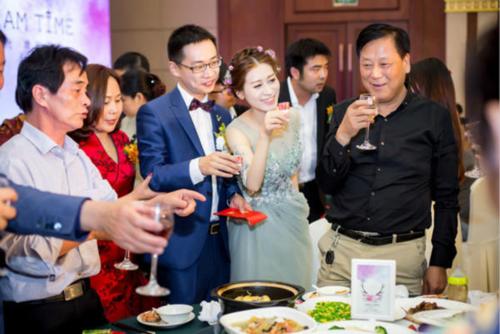 婚礼敬酒