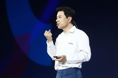 李彦宏讲话