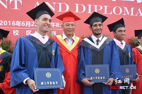 中南大学校长在2014年毕业典礼上的致辞：