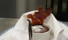 啃着面包去追梦