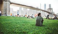 如果一辈子无法赚大钱成大事业，为什么还活着？