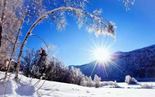 描绘雪景的美丽片段