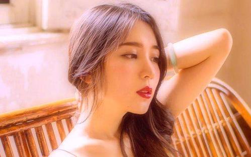 2010年女性用词30个