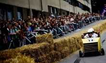 一场别开生面的比赛作文