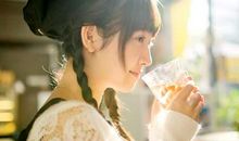 再不联系，我们又会变成陌生人