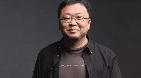 罗永浩：从网络名人到企业家