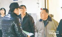 我在医院做护工16年，从没见过一家子女抢着孝顺的