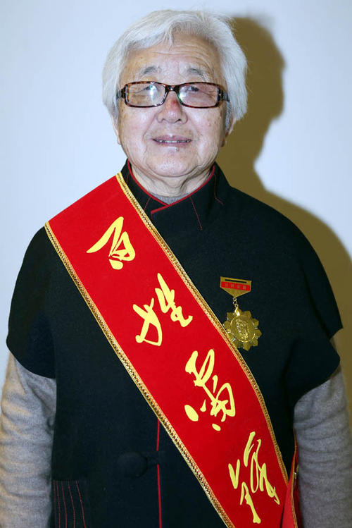 赞雷锋