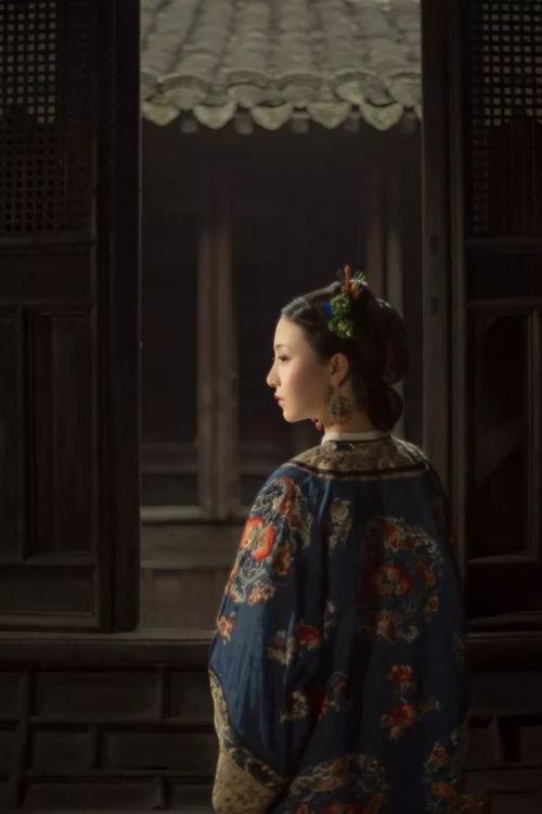 贾平娃：关于女人