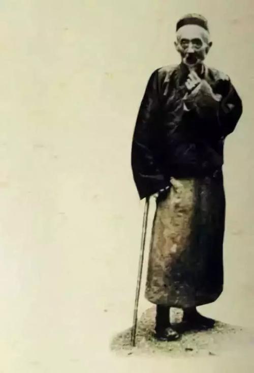 关于顾洪明