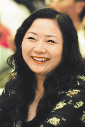 吴亚君，首富：男人大胆，女人柔弱