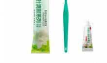 列车售货员牙刷牙膏广告词