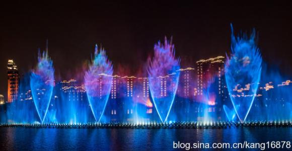 描写音乐喷泉的句子