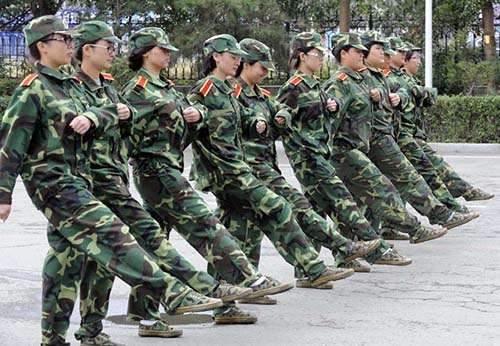 大一新生军训证明