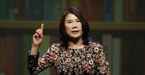 让我们谈谈董明珠的讲话：对自己残忍！