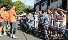 王维：洛阳女儿行