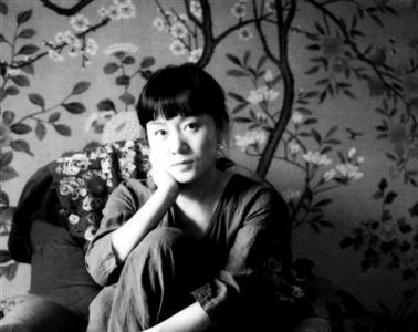 小安妮：香水
