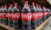 差点被可口可乐收购，这位“农民”靠卖果汁身价超过100亿