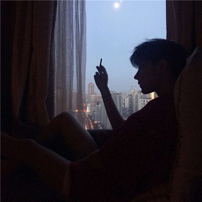 2018qq男生伤心