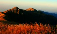 描写山峦的佳句