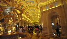 用金碧辉煌造句