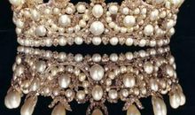 珍珠说：黑暗孕育光芒，苦难磨砺珍宝