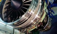 我们的心上都有缺口，需要另一颗心填补