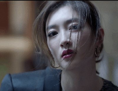 经典句：你拥有我爱的所有外表，我也爱你拥有的所有外表
