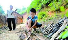 2014最美孝心少年张俊