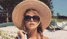 妈妈你可曾记得，那顶草帽