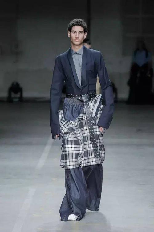 未来的衣服