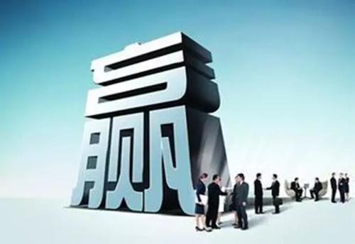 在工作场所生存的三个字符的策略：努力奋斗