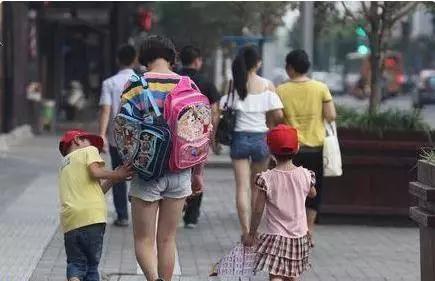 带我父亲去学校