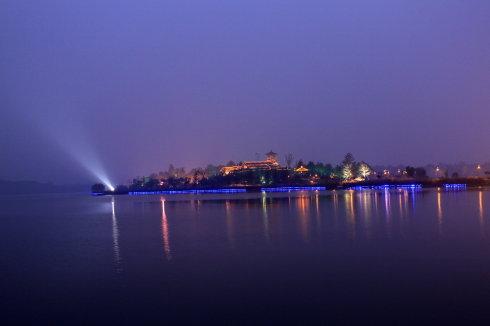 乡村夜景组成
