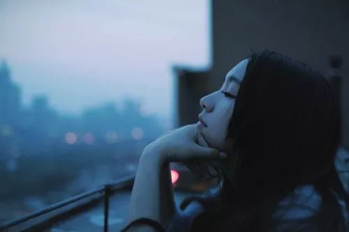 尤其不舒服，想哭