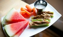 生活不易，也要前行的句子