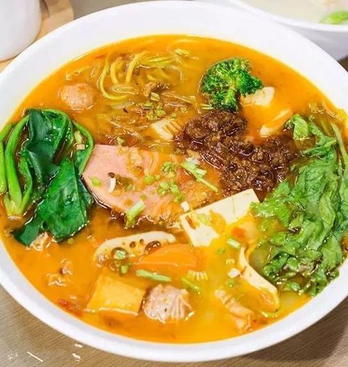 谈论朋友的用餐圈子