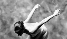 开心时动作描写的句