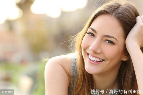 短句暗示女人在作弊