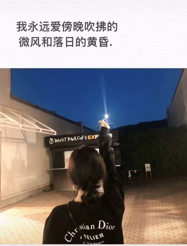 广告文案和简短的句子很干净，三个观点又高又冷2