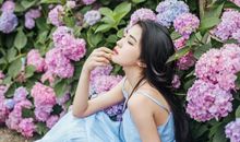 描写人很开心的句子