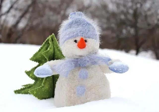 谈论冬天的第一场雪