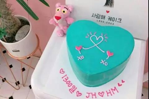 如何将婴儿的圣诞节生日发送到Moments 1