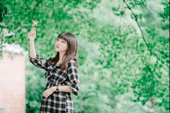 Titting文本短句清洁治疗女人2