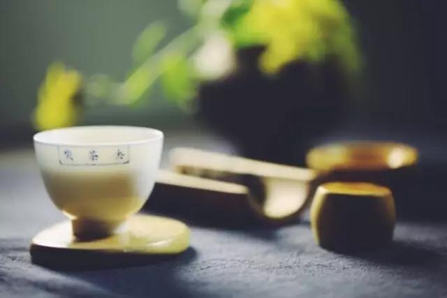 20，不想思考太复杂，想想更多，想一想。不要太多，事情会被打破，你的手受伤了。